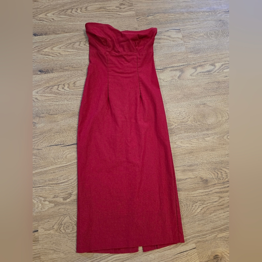 Elegant Strapless Red Dress